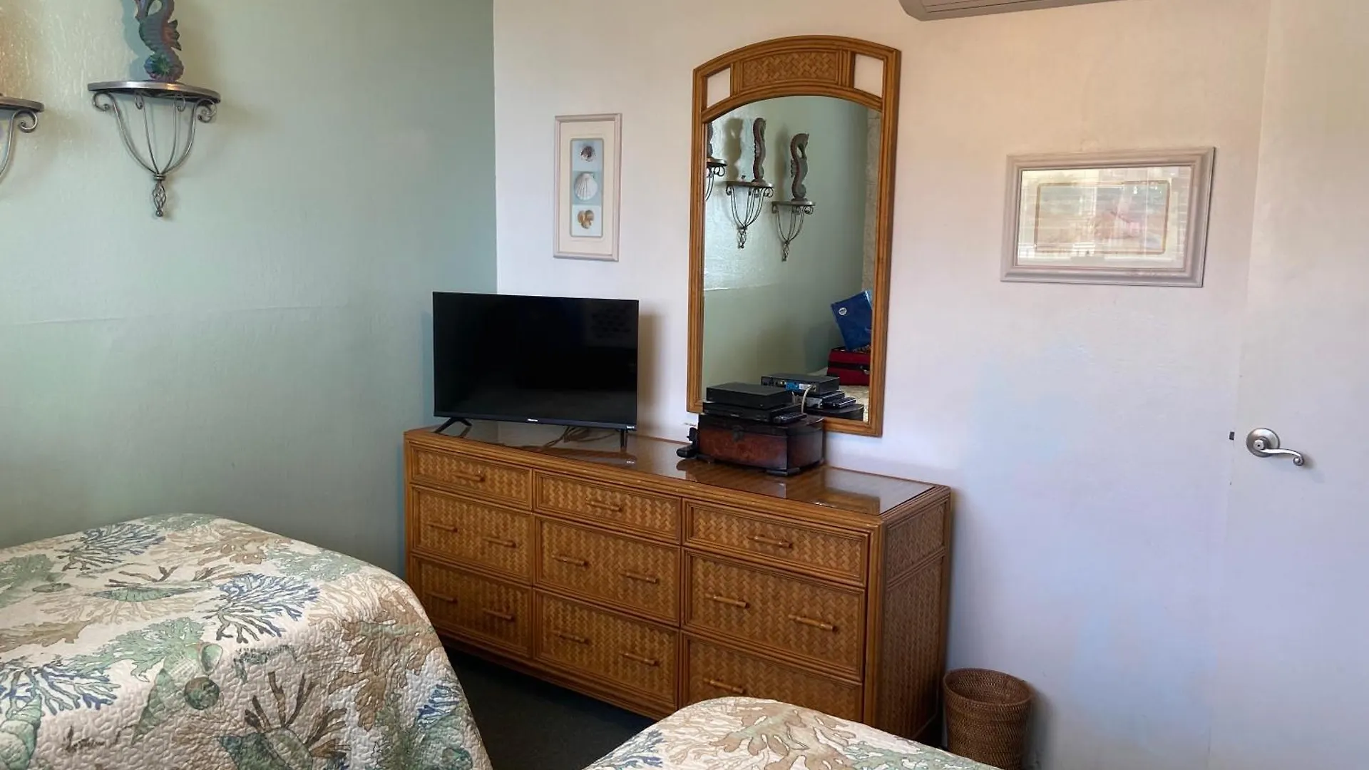 Kanai A Nalu 117 Has Rare Double Sized Lanai, Central Air, 3 Tv'S, Sleep #S Adjustable King, Children'S Stroller, Crib, Pac-N-Play, Games, Washer, Dryer, Boogie Boards, Snorkel Gear, Sand Chairs, Steps To Sugar Beach Wailuku 0*,  United States