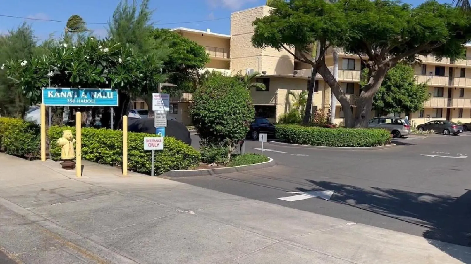 Apartment Kanai A Nalu 117 Has Rare Double Sized Lanai, Central Air, 3 Tv'S, Sleep #S Adjustable King, Children'S Stroller, Crib, Pac-N-Play, Games, Washer, Dryer, Boogie Boards, Snorkel Gear, Sand Chairs, Steps To Sugar Beach Wailuku